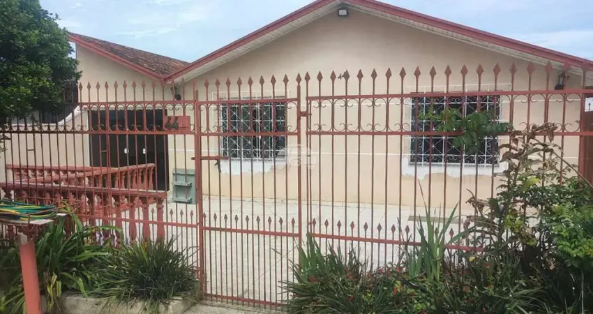 Casa para venda em guarani de 100.00m² com 3 quartos e 2 garagens