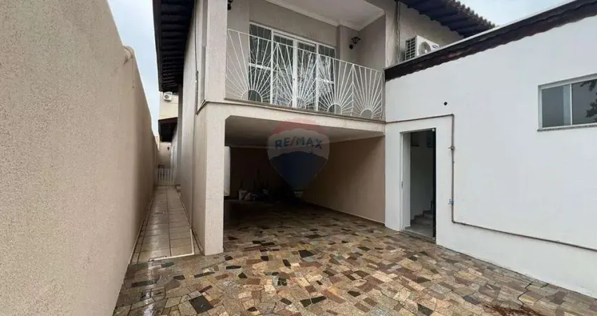 Prédio comercial para alugar em centro de 260.00m² com 3 quartos, 2 suites e 3 garagens