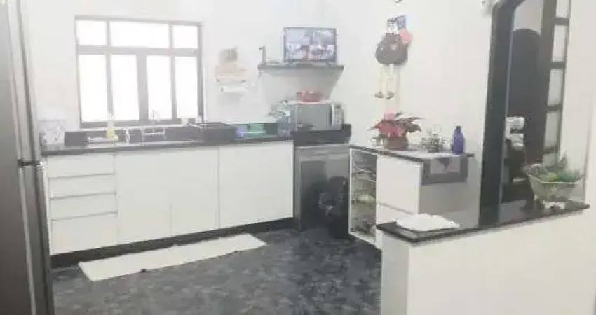 Sobrado para venda em penha de frança de 214.00m² com 3 quartos, 2 suites e 4 garagens