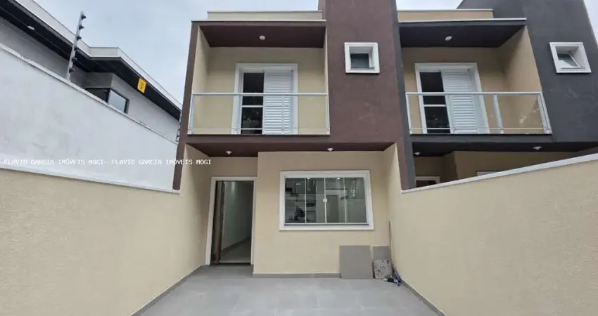 Sobrado para venda em vila paulista de 120.00m² com 3 quartos, 1 suite e 2 garagens