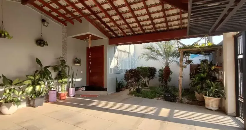 Casa para venda em residencial girassol de 200.00m² com 3 quartos, 1 suite e 2 garagens