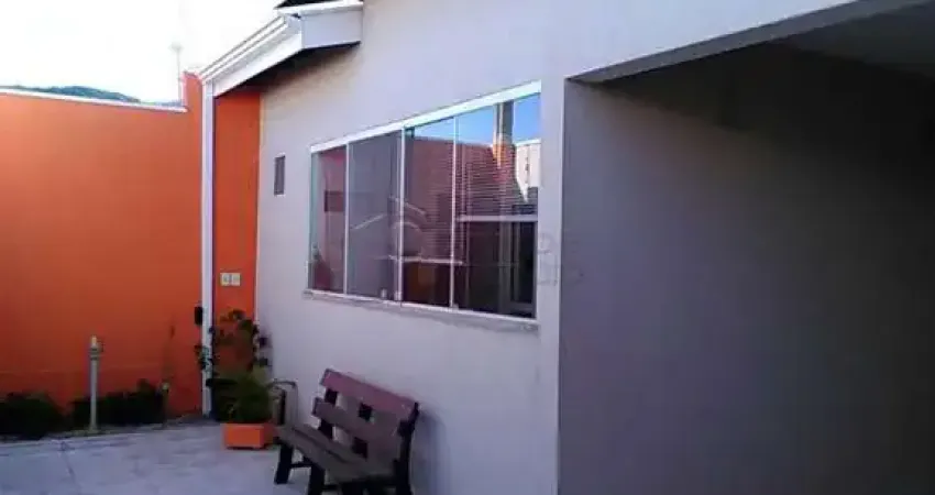 Casa para venda em loteamento jardim ipanema de 153.00m² com 3 quartos, 1 suite e 2 garagens