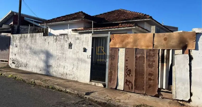 Casa com 3 quartos à venda na Vila Carmelo, Botucatu