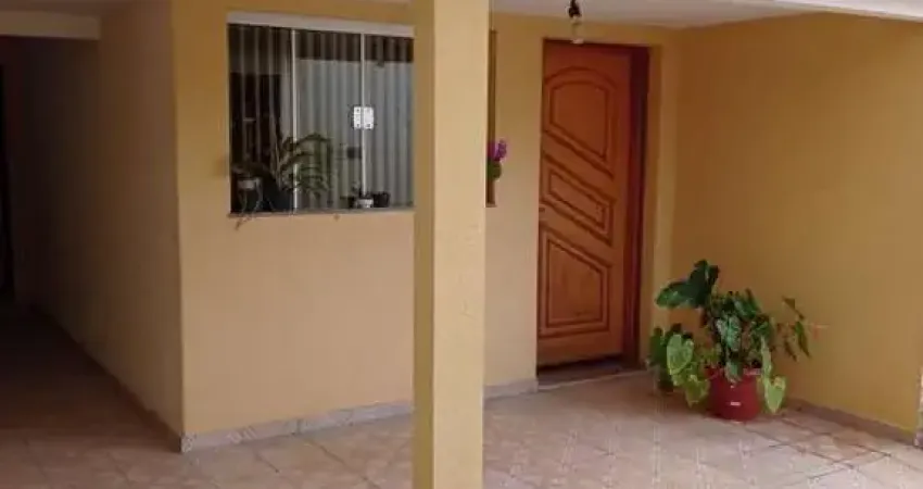 Casa para venda em centro de 166.64m² com 3 quartos, 1 suite e 2 garagens