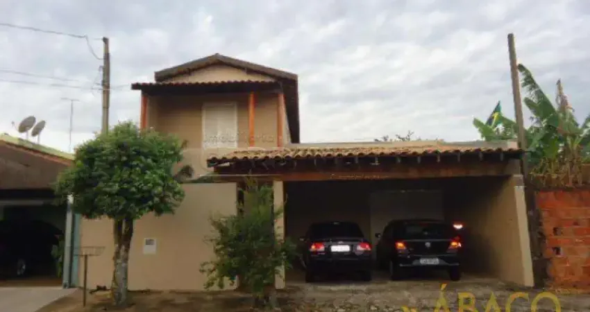 Sobrado para venda em parque fehr de 250.00m² com 3 quartos, 1 suite e 3 garagens