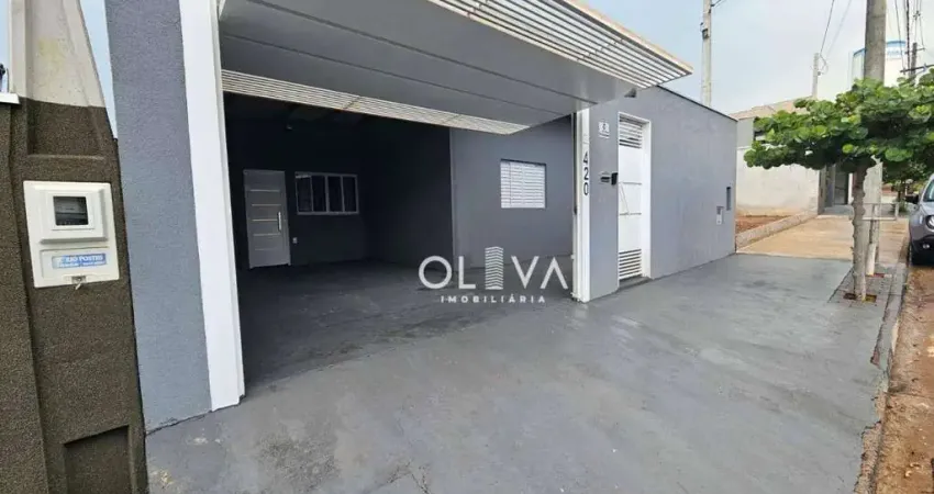Casa para venda em residencial santa regina de 63.00m² com 2 quartos, 1 suite e 3 garagens