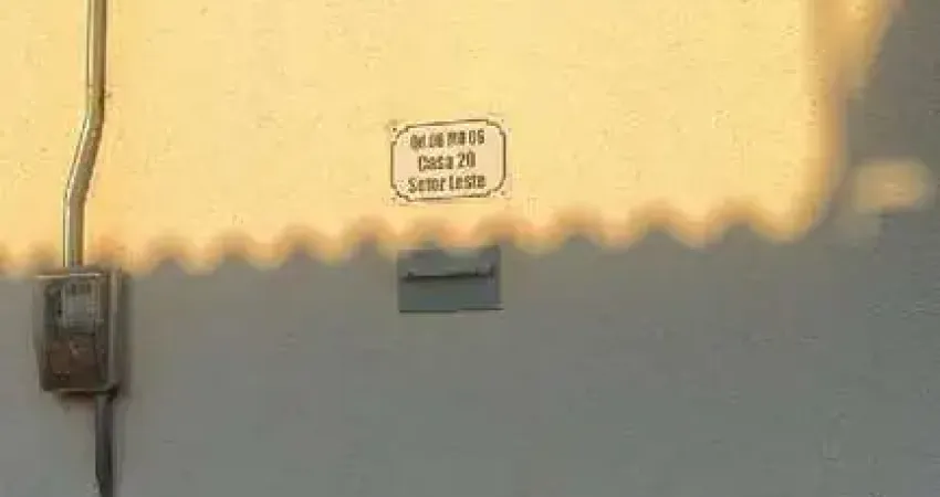 Casa para venda em setor leste de 118.00m² com 3 quartos e 1 garagem