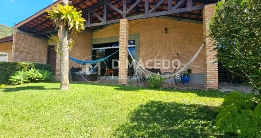 Casa para alugar em condominio lagoinha de 390.00m² com 4 quartos, 2 suites e 2 garagens