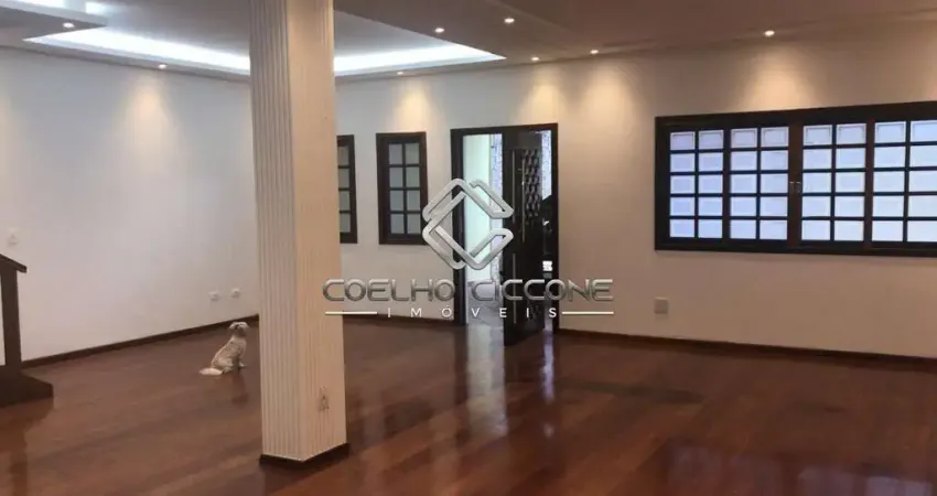 Sobrado para venda em cerâmica de 490.00m² com 4 quartos, 3 suites e 8 garagens