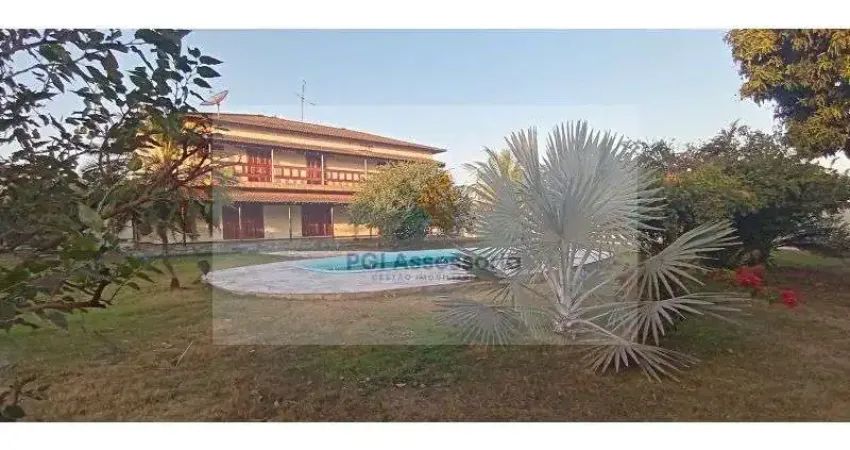 Casa com 1 quarto à venda no Centro, Colina