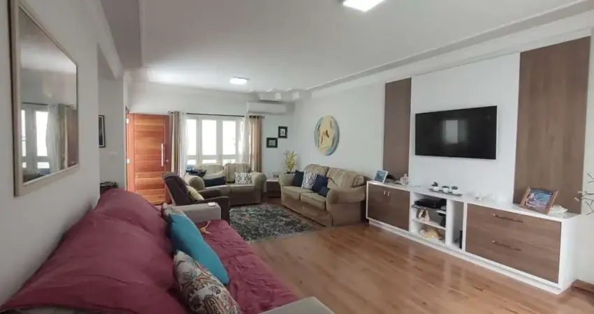 Casa para venda em jardim brasília de 163.00m² com 3 quartos, 2 suites e 3 garagens