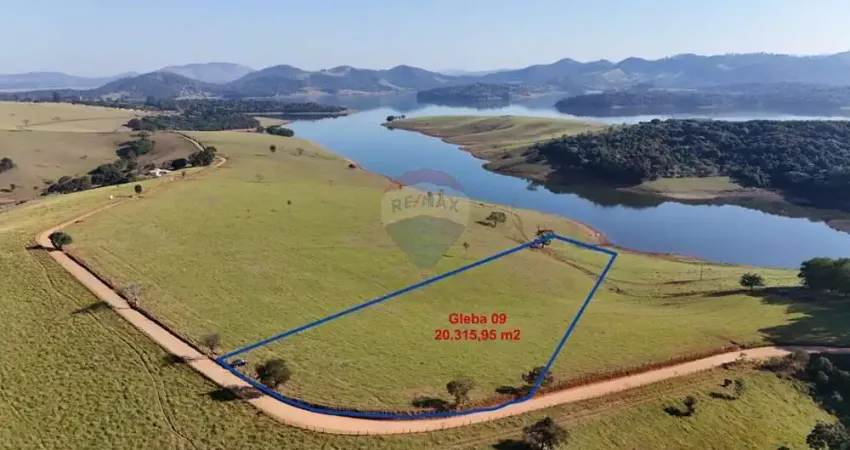 Terreno à venda no Centro, Piracaia