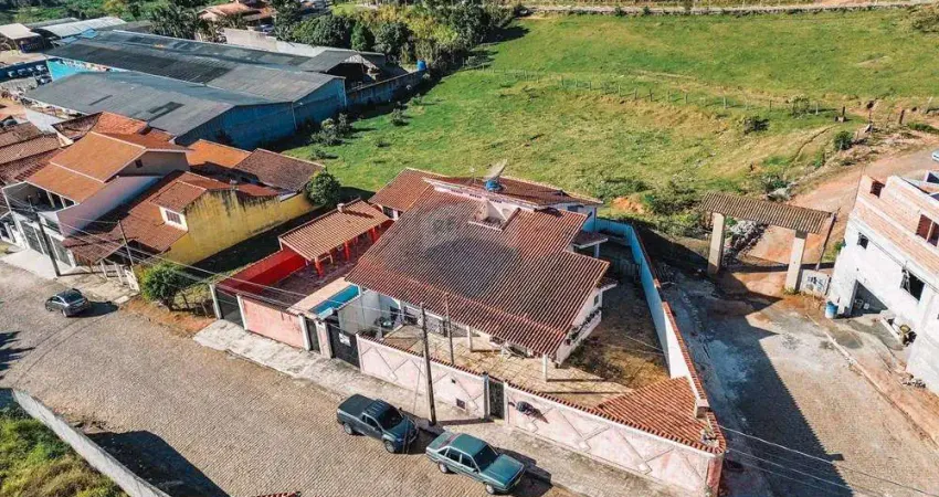 Casa para venda em piracaia de 326.01m² com 3 quartos, 3 suites e 3 garagens