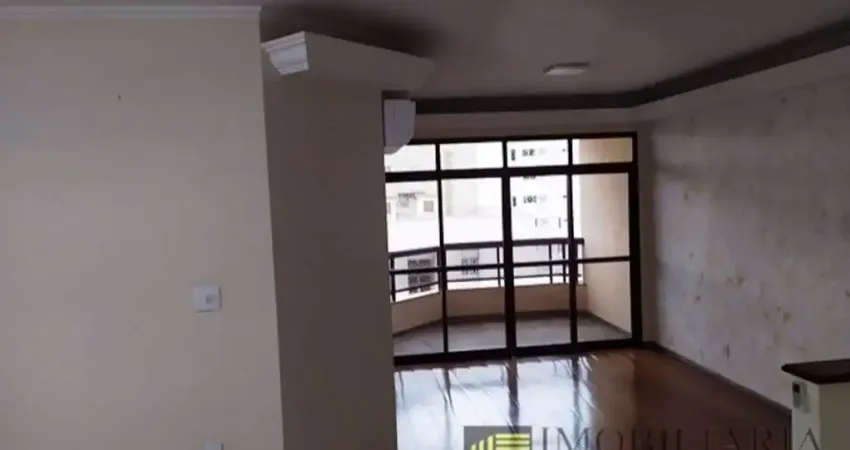 Apartamento para alugar em centro de 135.00m² com 4 quartos, 1 suite e 2 garagens