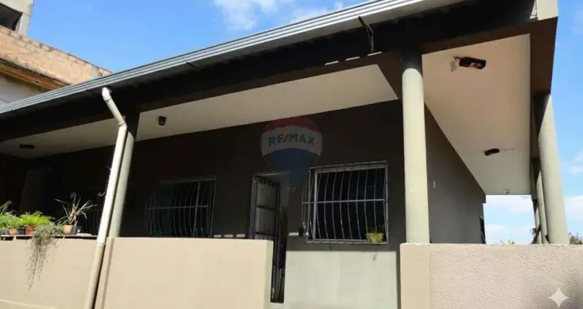 Casa para venda em união de 250.00m² com 9 quartos, 2 suites e 6 garagens