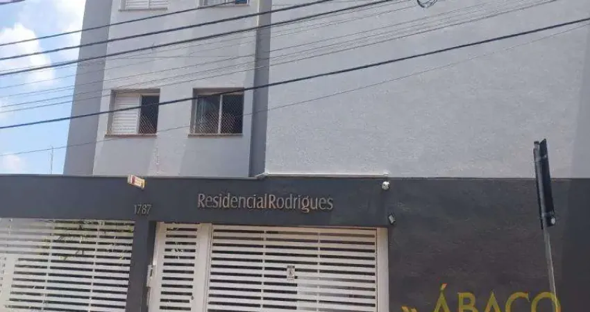 Apartamento para alugar em centro de 30.00m² com 1 quarto e 1 garagem