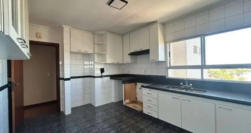 Apartamento para alugar em centro de 168.00m² com 4 quartos, 3 suites e 2 garagens