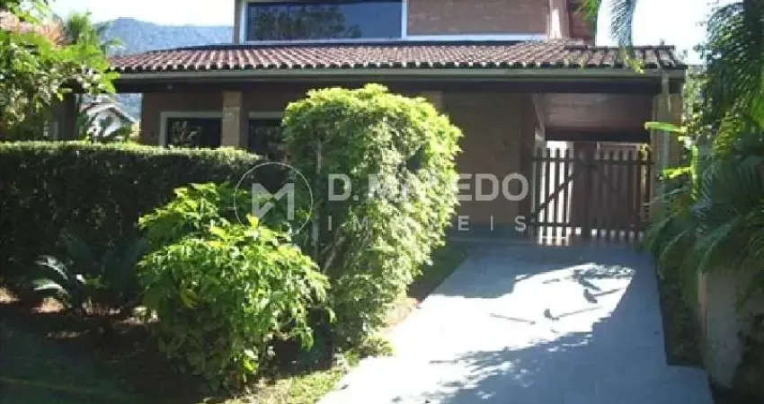Casa para venda em condomínio lagoinha de 370.00m² com 4 quartos, 2 suites e 4 garagens