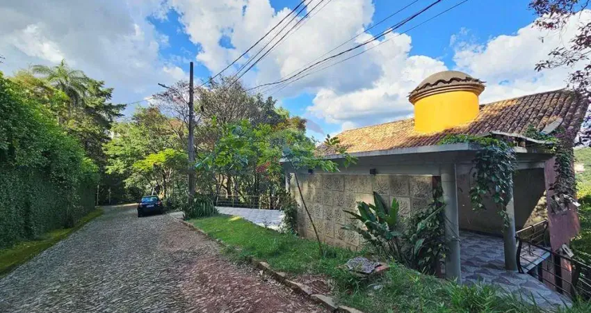 Casa de condomínio para venda em estância serrana de 401.44m² com 4 quartos, 2 suites e 6 garagens