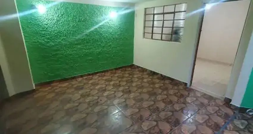 Casa para alugar em independência de 40.00m² com 1 quarto e 1 garagem