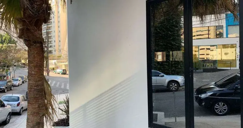 Casa comercial para alugar na Rua Deputado João Sussumu Hirata, 463, Vila Andrade, São Paulo