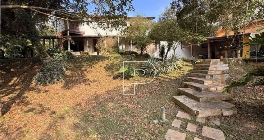 Casa de condomínio para venda e aluguel em granja viana de 300.00m² com 3 quartos, 3 suites e 2 garagens