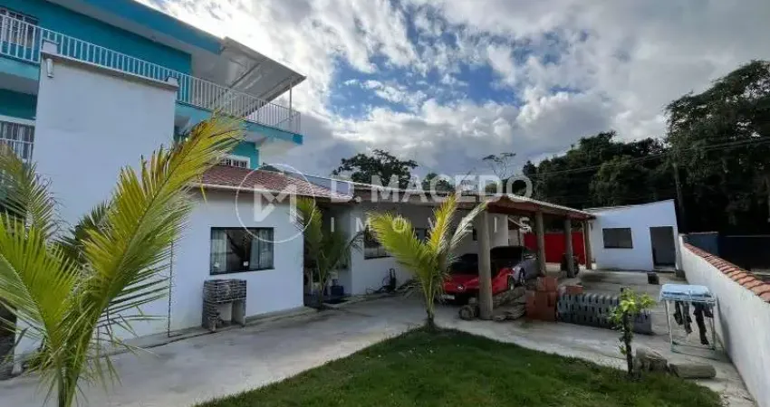 Casa para venda em praia da lagoinha de 606.00m² com 2 quartos, 2 suites e 4 garagens