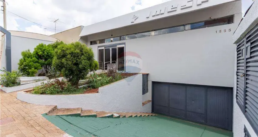 Prédio comercial para venda em centro de 1077.88m² com 15 quartos e 9 garagens