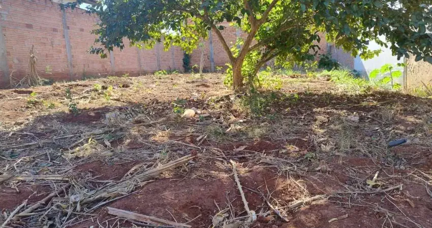 Terreno à venda no Residencial Ouro Verde, Botucatu