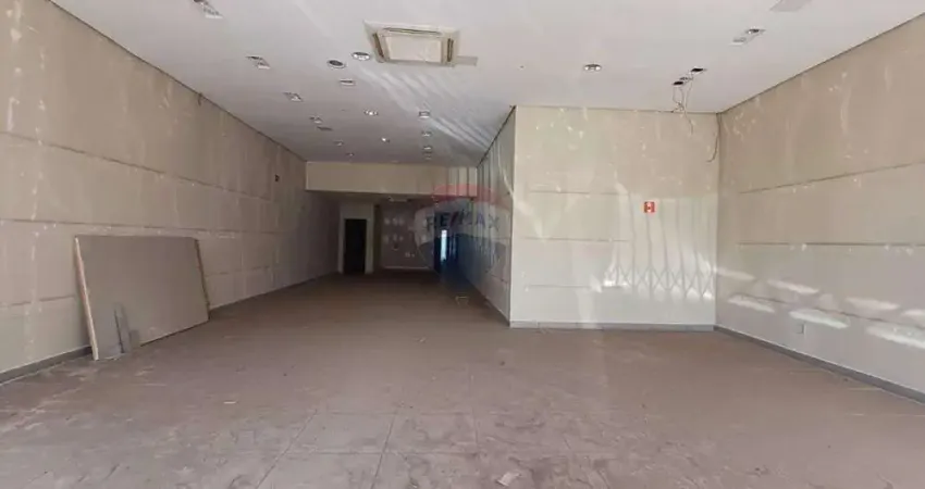 Galpão / depósito / armazém para alugar em centro de 270.00m²