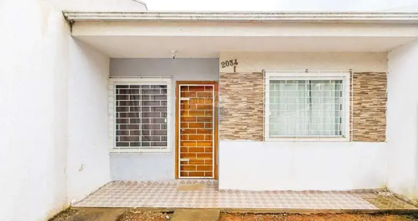 Casa para venda em estados de 42.00m² com 2 quartos e 2 garagens