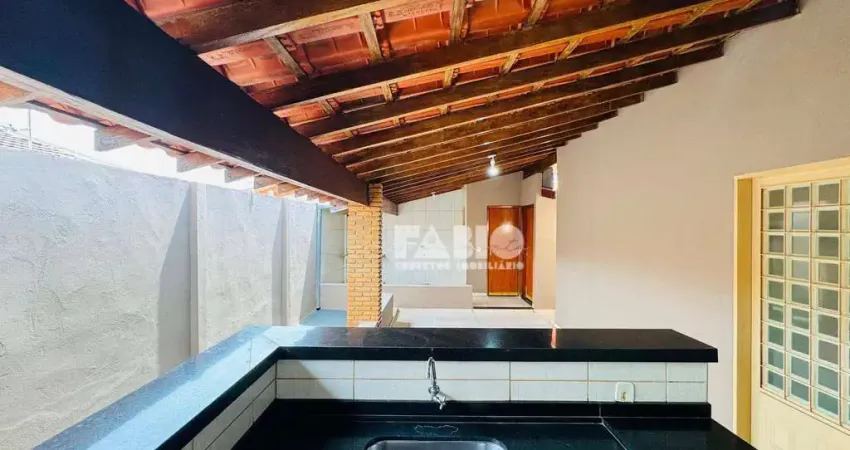 Casa para venda em parque das aroeiras ii de 120.00m² com 3 quartos, 1 suite e 2 garagens