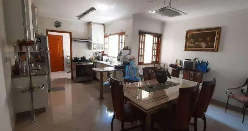 Sobrado para venda em boa vista de 250.00m² com 3 quartos, 3 suites e 5 garagens