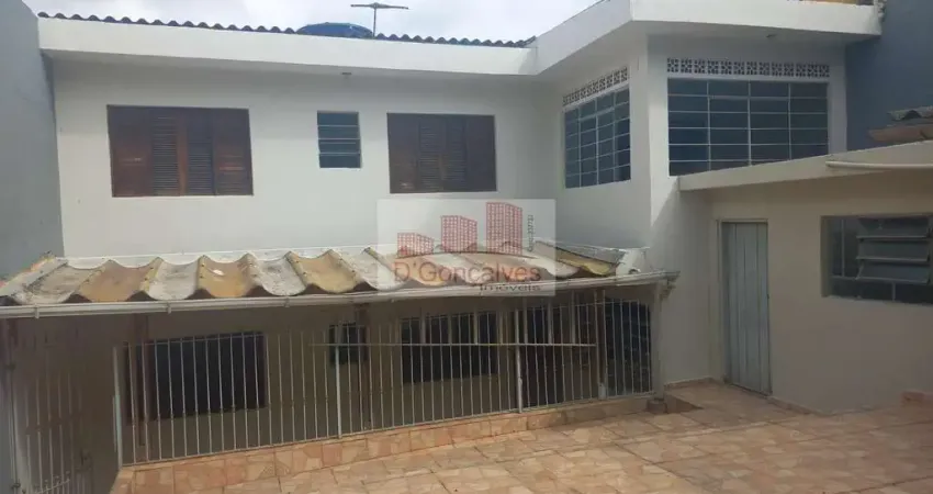 Sobrado para venda em centro de 250.00m² com 4 quartos e 4 garagens