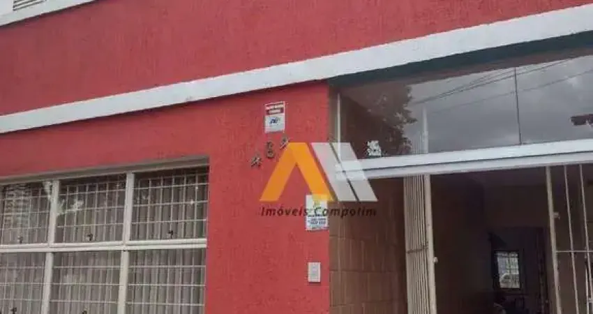 Casa para venda em centro de 181.00m² com 3 quartos e 2 garagens