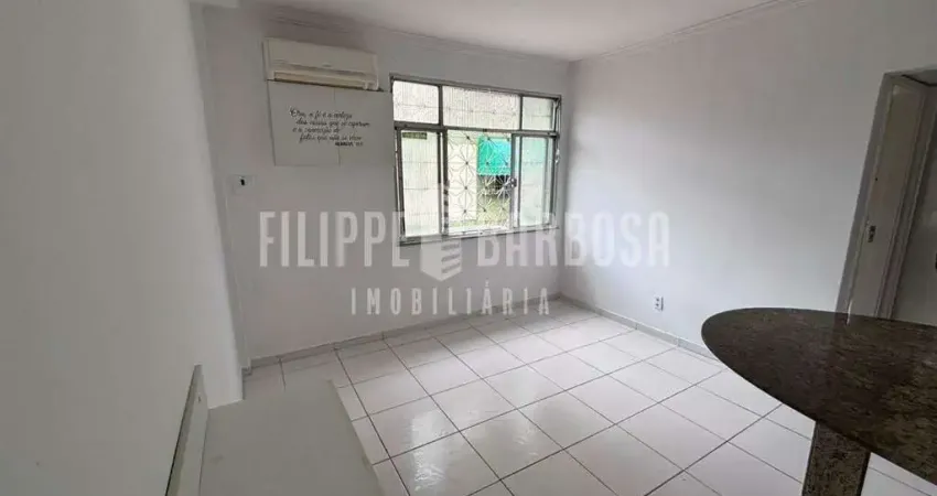 Apartamento com 2 quartos para alugar na Rua José Sombra, ***, Irajá, Rio de Janeiro