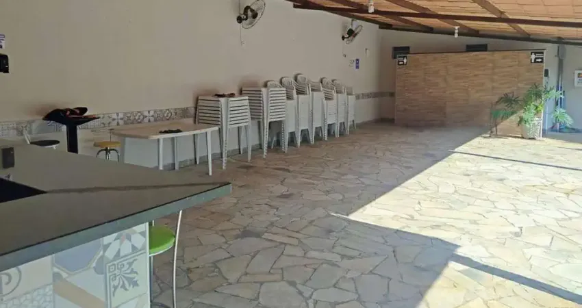 Chácara para venda em vila aeroporto de 270.00m² com 1 quarto e 4 garagens