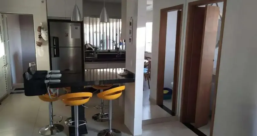 Sobrado para venda em jardim santa clara de 190.00m² com 3 quartos, 1 suite e 6 garagens