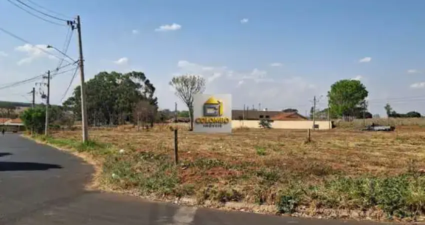 Terreno à venda no Centro, Cosmorama