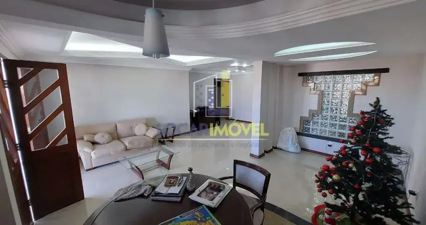 Apartamento para alugar em centro de 160.00m² com 3 quartos, 2 suites e 1 garagem