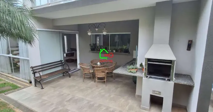 Casa para venda em parque das laranjeiras de 300.00m² com 3 quartos, 1 suite e 4 garagens