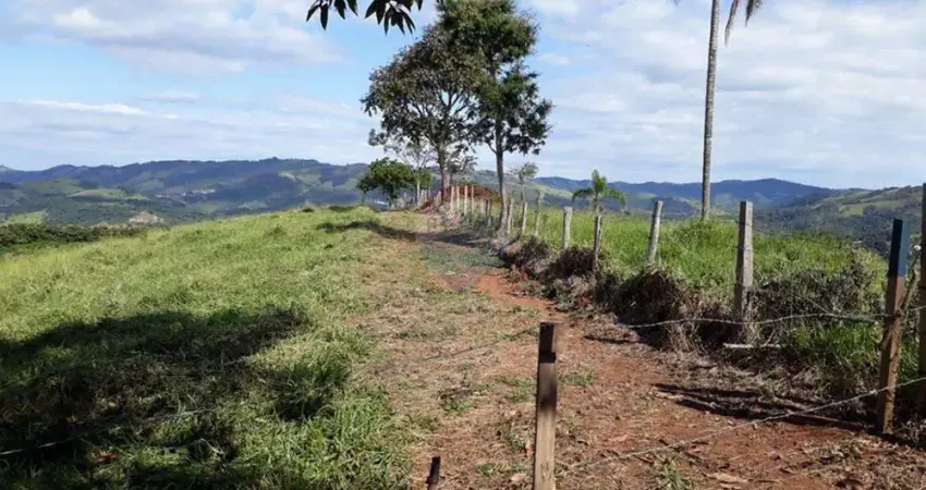 Terreno à venda na Rua Abilio Demate, 000, Jardim Lindoia, Lindóia