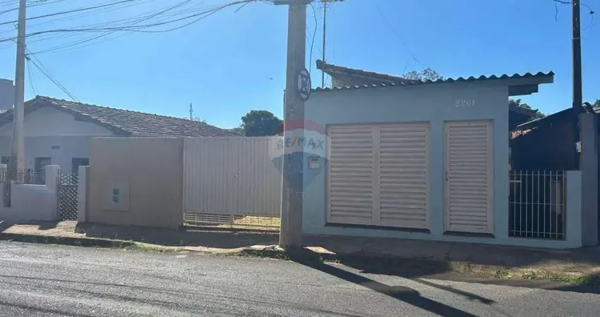 Casa com 2 quartos para alugar no Centro, Botucatu