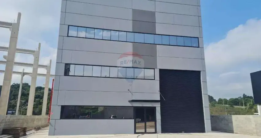 Galpão / depósito / armazém para alugar em portão de 930.00m² com 4 garagens