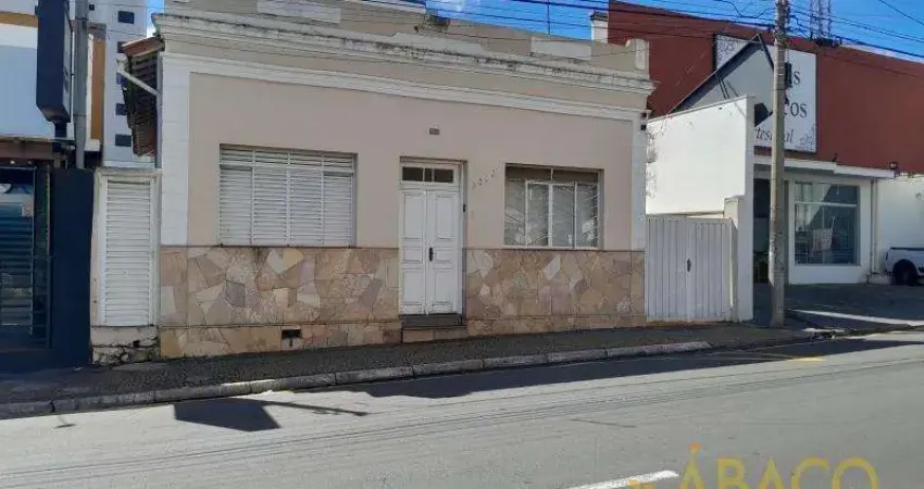 Casa para venda em centro de 181.25m² com 3 quartos e 15 garagens