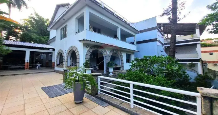 Casa para venda em jardim guanabara de 523.00m² com 6 quartos, 4 suites e 3 garagens