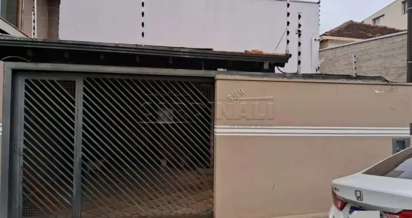 Casa para venda em centro de 181.00m² com 3 quartos, 1 suite e 2 garagens