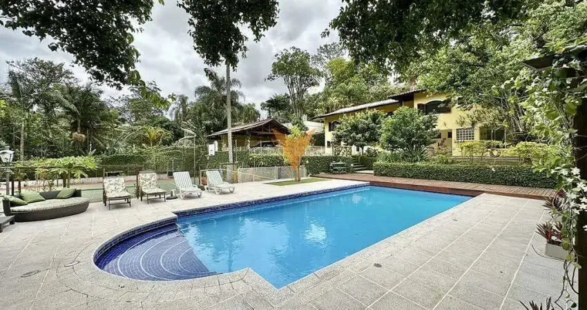 Casa para venda em chácaras do refúgio-granja viana de 10.00m² com 5 quartos, 5 suites e 15 garagens