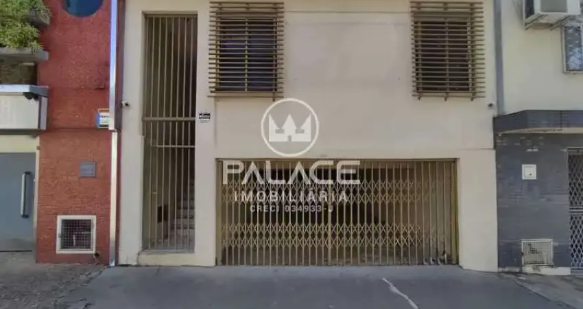 Casa para alugar em centro de 127.00m² com 3 quartos e 2 garagens