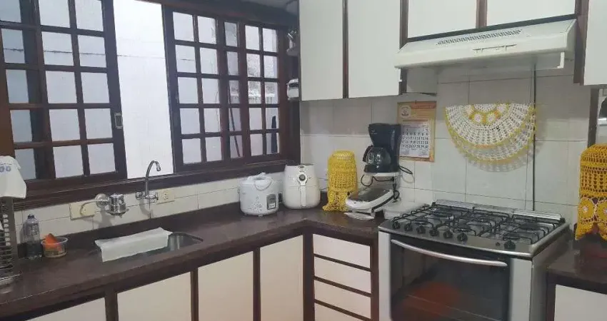 Casa para venda em penha de frança de 206.00m² com 3 quartos, 2 suites e 2 garagens